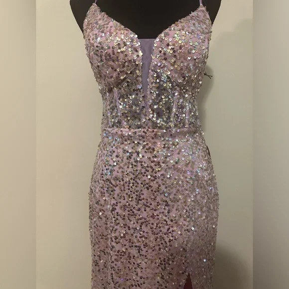 NWT‼️ City Triangles Lilac Sequins Dress